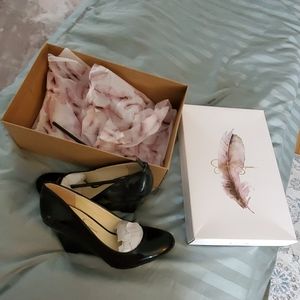 Jessica Simpson Cash black patent wedge siz 6.5